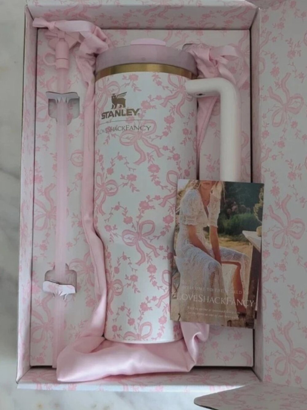 Stanley X Love Shack Fancy 40 oz Quencher H2.0 Tumbler Limited Edition Pink - Picture 2 of 4